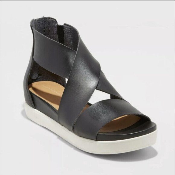 Universal Thread Shoes - Universal Thread Women's Size 8.5 Black Hummingbird Strappy Platform Sandals